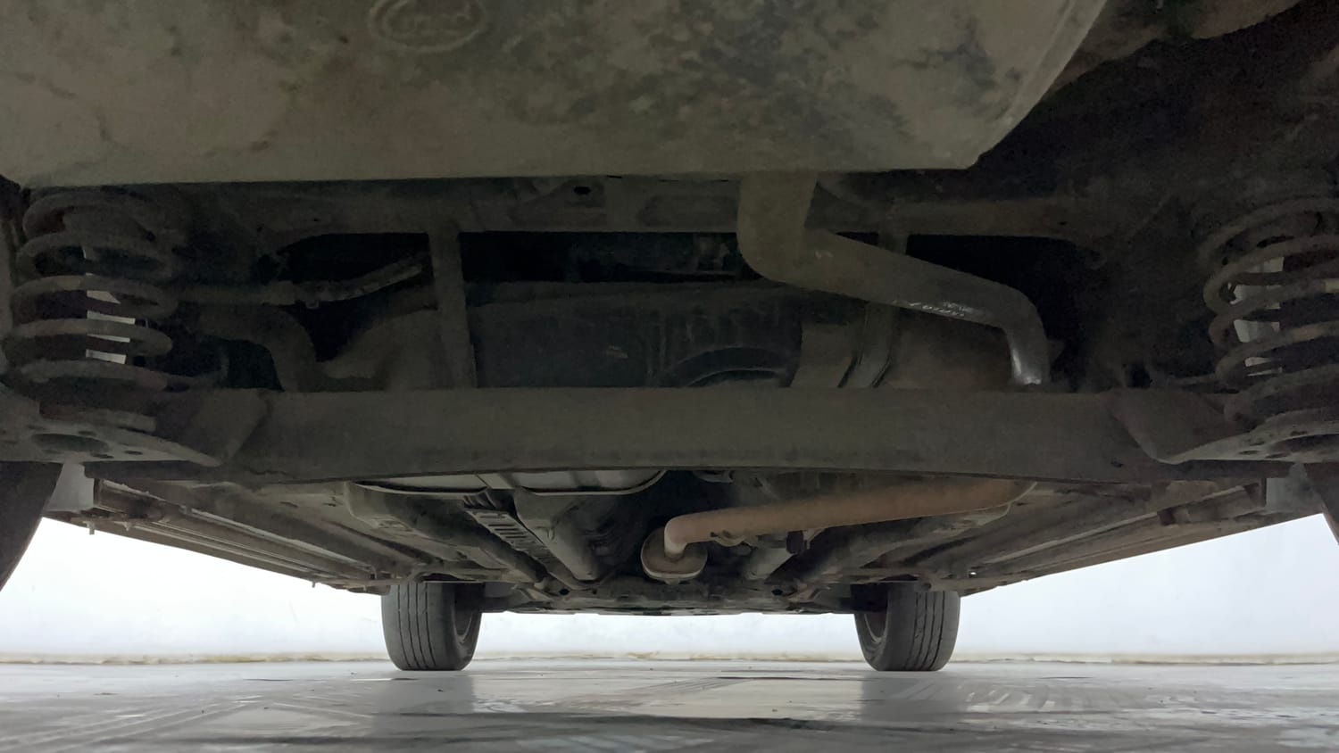Used 2016 Hyundai Creta 1.6 SX Plus AT Petrol Petrol Automatic extra REAR UNDERBODY VIEW (TAKEN FROM REAR)