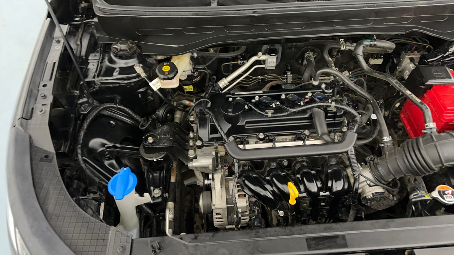 Used 2023 Hyundai Venue SX 1.2 Petrol Petrol Manual engine ENGINE RIGHT SIDE VIEW