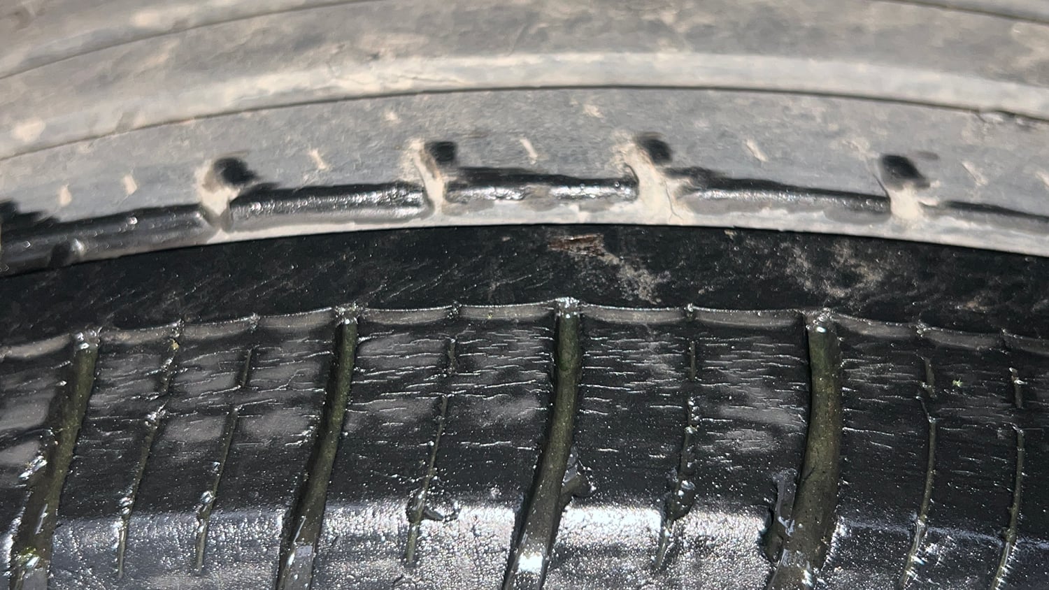 Used 2018 Hyundai Creta SX Plus 1.6 AT Petrol Petrol Automatic tyres LEFT REAR TYRE TREAD VIEW