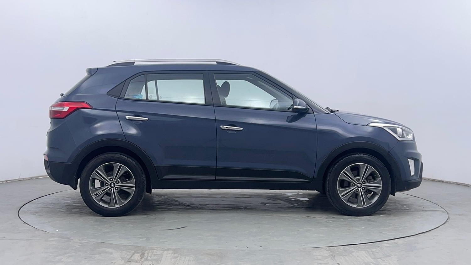 Used 2018 Hyundai Creta SX Plus 1.6 AT Petrol Petrol Automatic exterior RIGHT SIDE VIEW