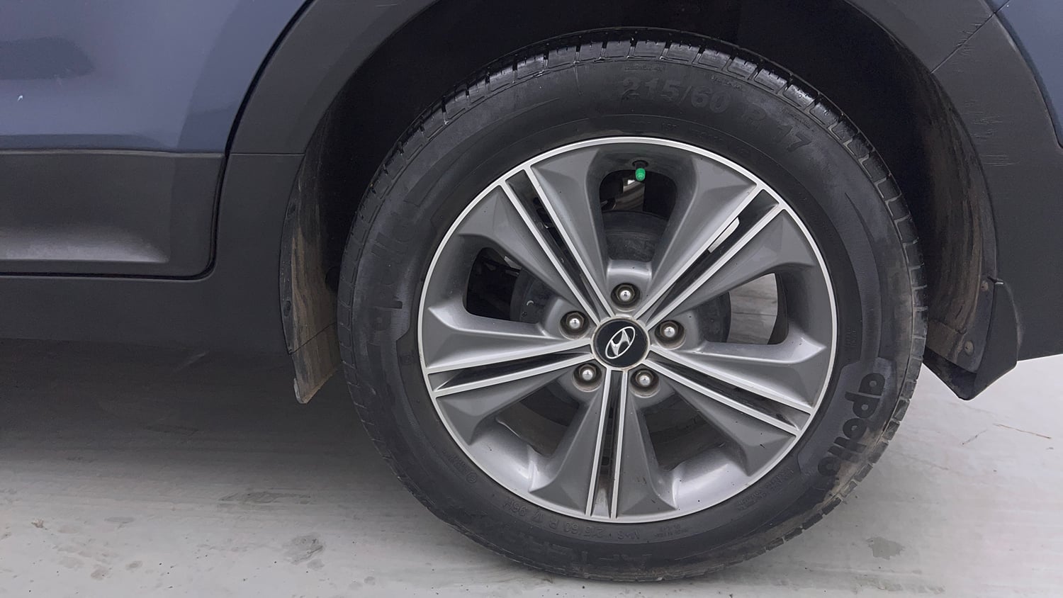 Used 2018 Hyundai Creta SX Plus 1.6 AT Petrol Petrol Automatic tyres LEFT REAR TYRE RIM VIEW