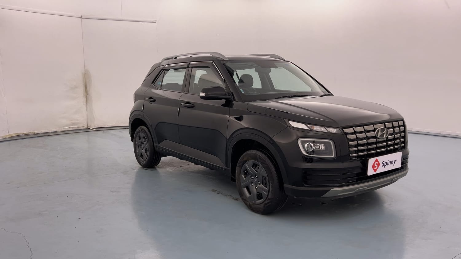 Used 2023 Hyundai Venue SX 1.2 Petrol Petrol Manual exterior RIGHT FRONT CORNER VIEW