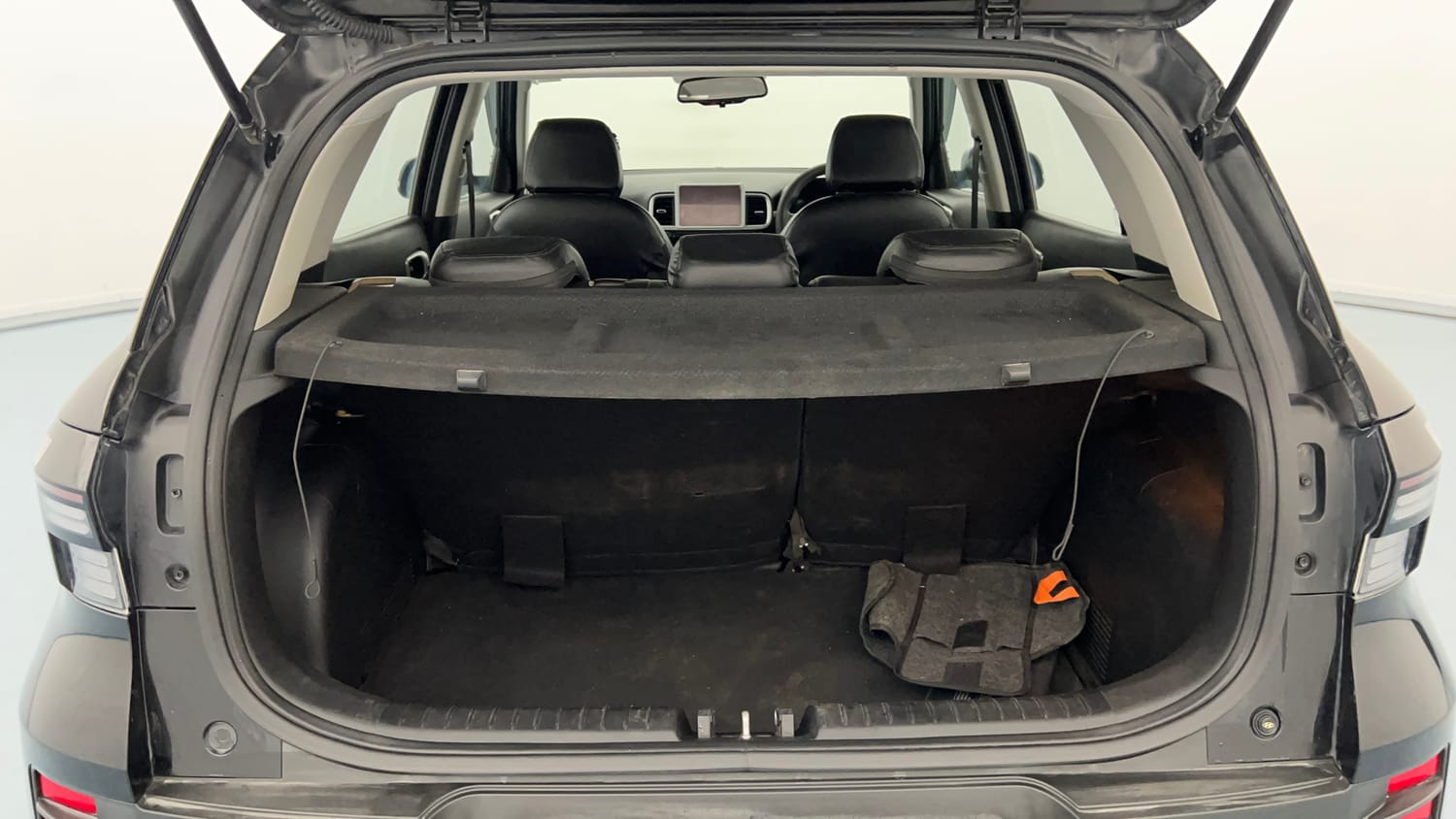 Used 2023 Hyundai Venue SX 1.2 Petrol Petrol Manual interior DICKY INSIDE VIEW