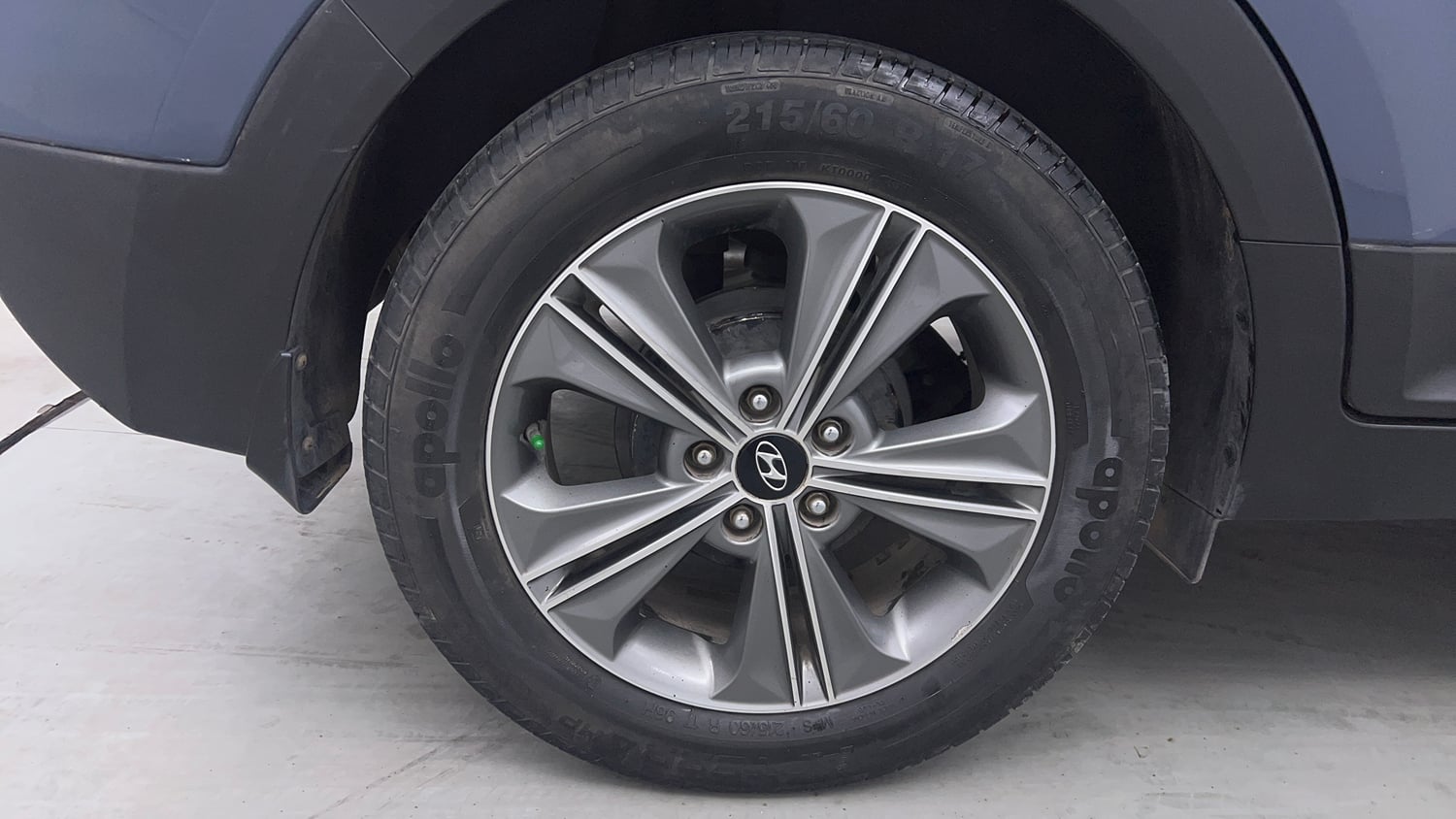 Used 2018 Hyundai Creta SX Plus 1.6 AT Petrol Petrol Automatic tyres RIGHT REAR TYRE RIM VIEW
