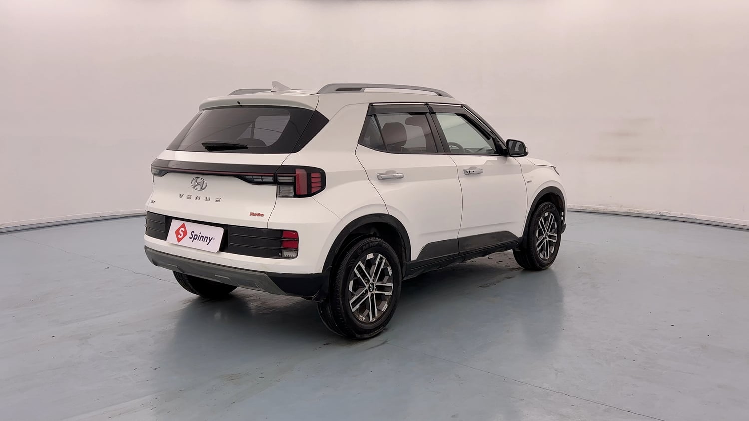 Used 2023 Hyundai Venue SX (O) 1.0 Turbo DCT Petrol Automatic exterior RIGHT REAR CORNER VIEW