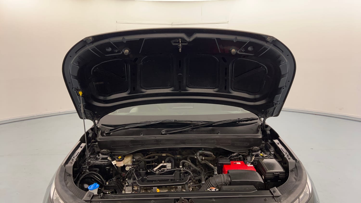 Used 2023 Hyundai Venue SX 1.2 Petrol Petrol Manual engine ENGINE & BONNET OPEN FRONT VIEW