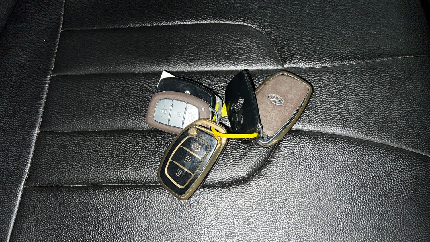 Used 2023 Hyundai Venue SX 1.2 Petrol Petrol Manual extra CAR KEY VIEW