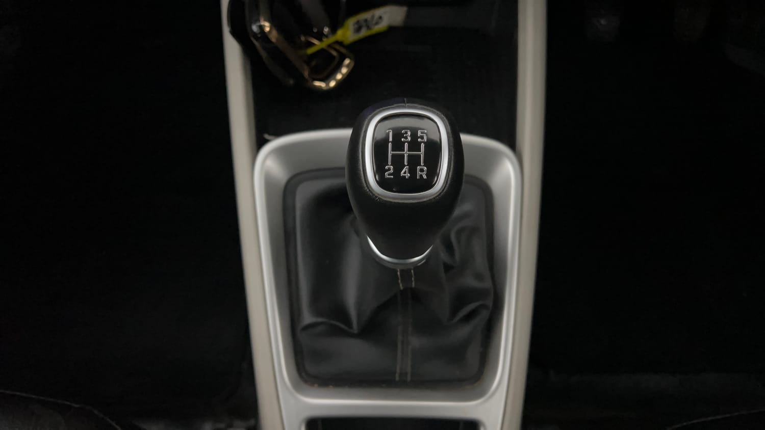 Used 2023 Hyundai Venue SX 1.2 Petrol Petrol Manual interior GEAR  KNOB VIEW