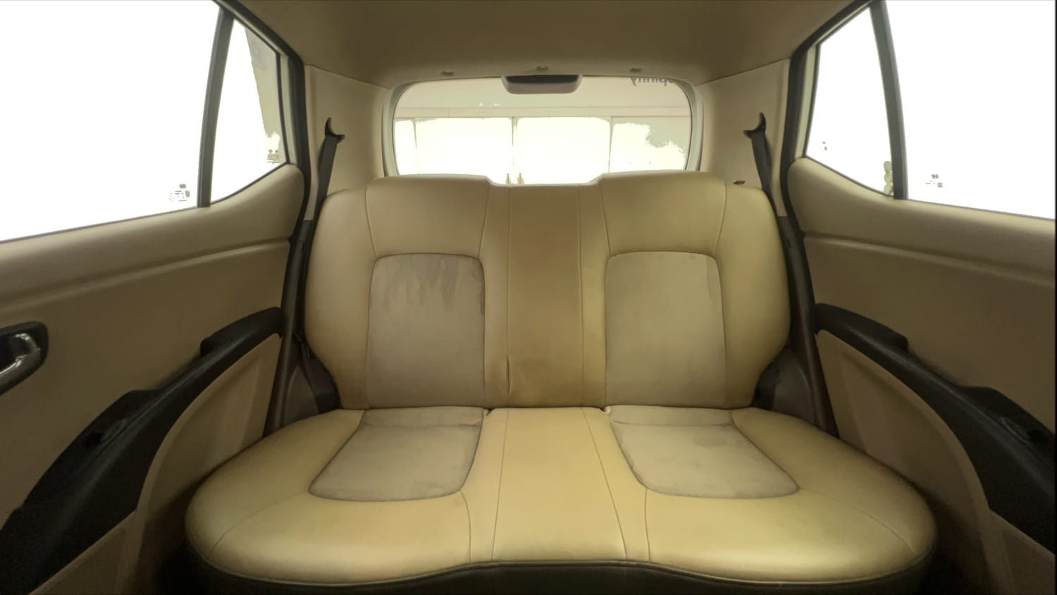 Used 2013 Hyundai i10 Magna 1.1 iRDE2 Petrol Manual interior REAR SEAT CONDITION VIEW