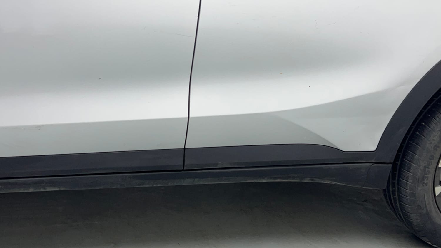 2022 Mahindra XUV700 AX 3 Diesel MT 7 STR-58