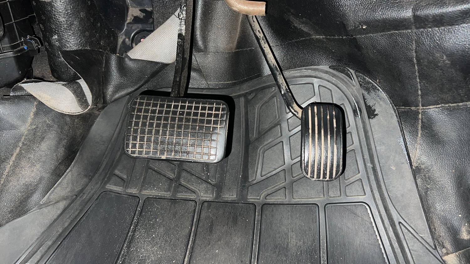 Used 2020 Tata Tiago XZA Plus Dual Tone Petrol Automatic interior PEDALS VIEW