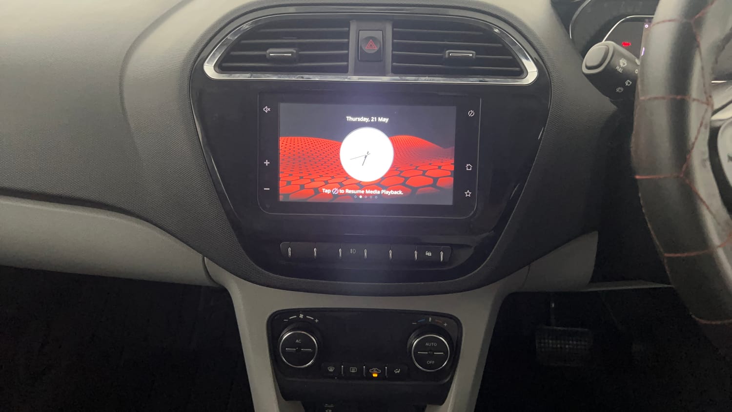 Used 2020 Tata Tiago XZA Plus Dual Tone Petrol Automatic top_features Integrated (in-dash) music system