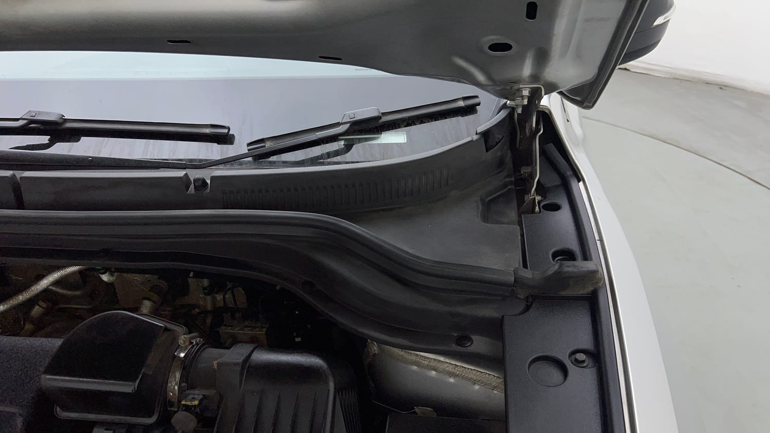 2022 Mahindra XUV700 AX 3 Diesel MT 7 STR-31