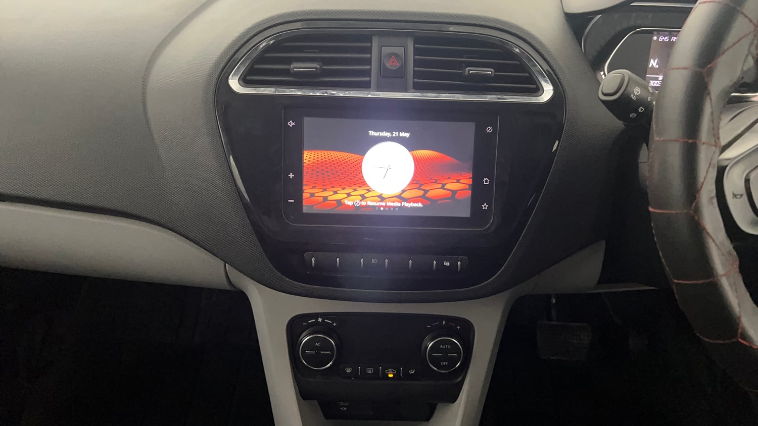 Used 2020 Tata Tiago XZA Plus Dual Tone Petrol Automatic interior MUSIC SYSTEM & AC CONTROL VIEW