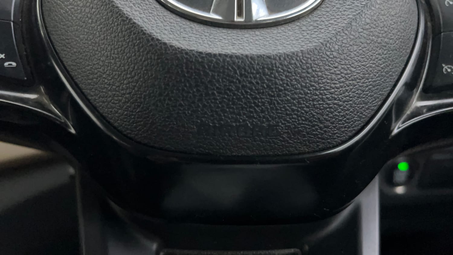 Used 2022 Tata Punch Kaziranga Creative iRA Pack AMT Petrol Automatic top_features Airbags
