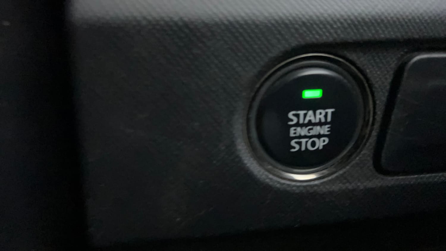 Used 2022 Tata Punch Kaziranga Creative iRA Pack AMT Petrol Automatic top_features Keyless start