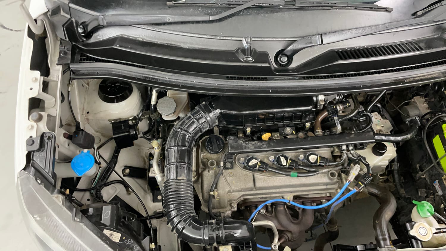 Used 2021 Maruti Suzuki Wagon R 1.0 VXi (O) 1.0 AMT Petrol Automatic engine ENGINE RIGHT SIDE VIEW