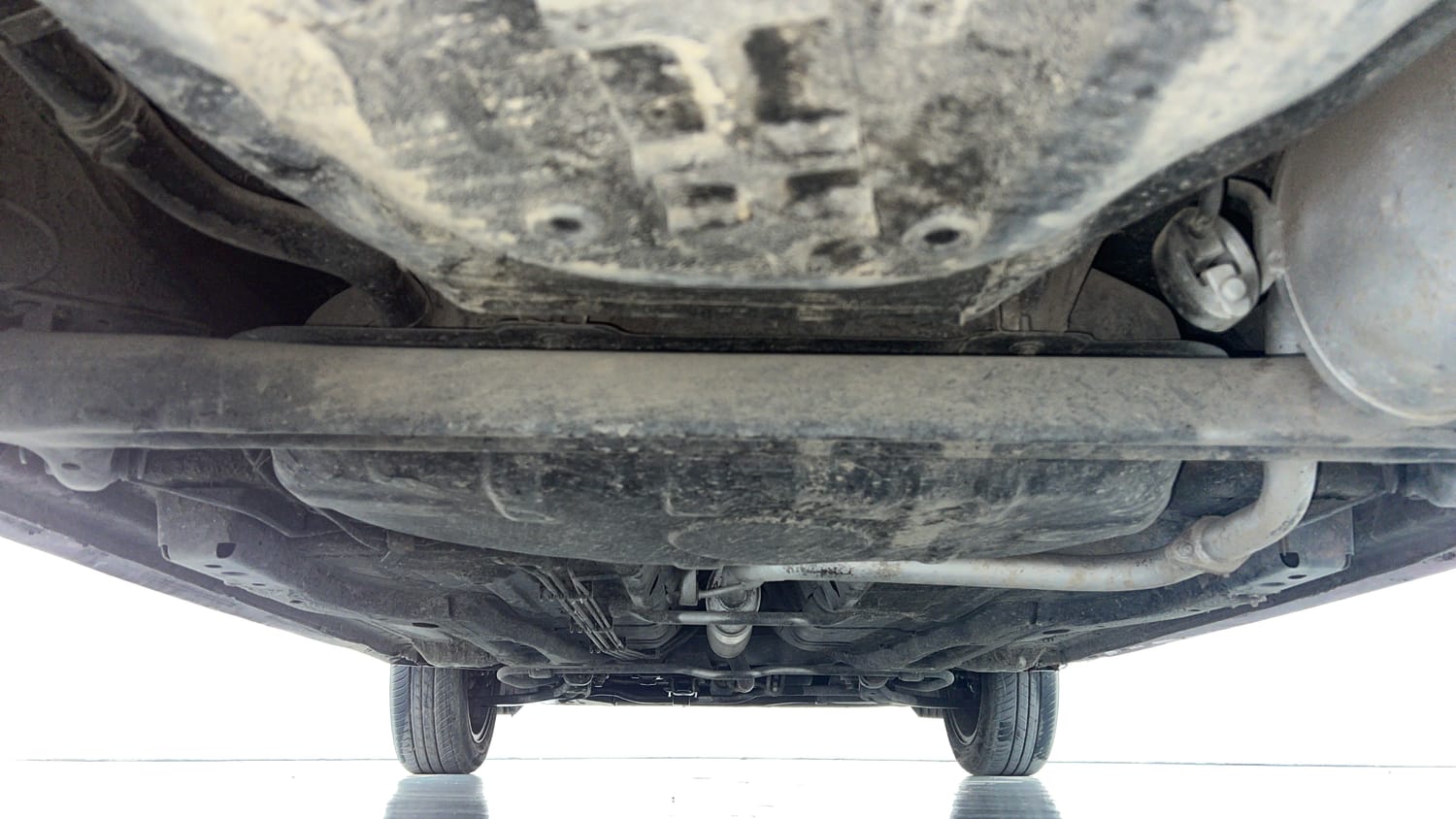 Used 2020 Tata Tiago XZA Plus Dual Tone Petrol Automatic extra REAR UNDERBODY VIEW (TAKEN FROM REAR)