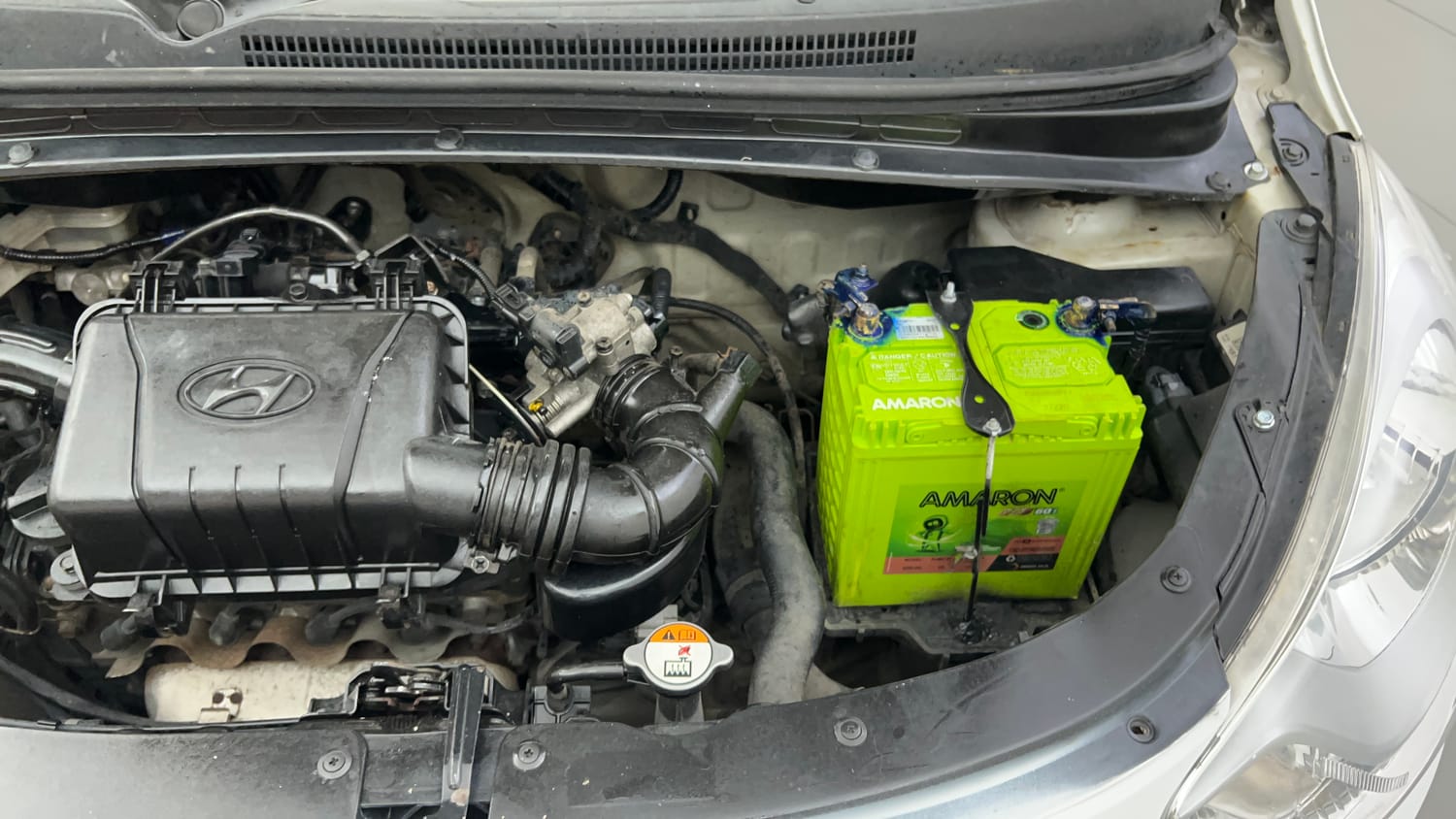 Used 2013 Hyundai i10 Magna 1.1 iRDE2 Petrol Manual engine ENGINE LEFT SIDE VIEW
