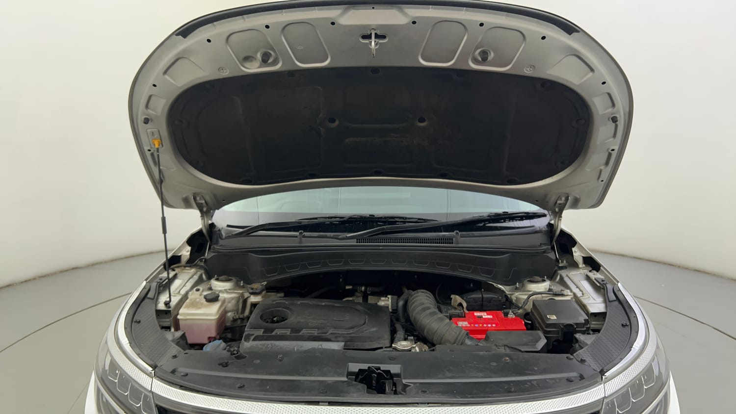 Used 2022 Kia Seltos GTX Plus 1.5 Diesel AT Diesel Automatic engine ENGINE & BONNET OPEN FRONT VIEW