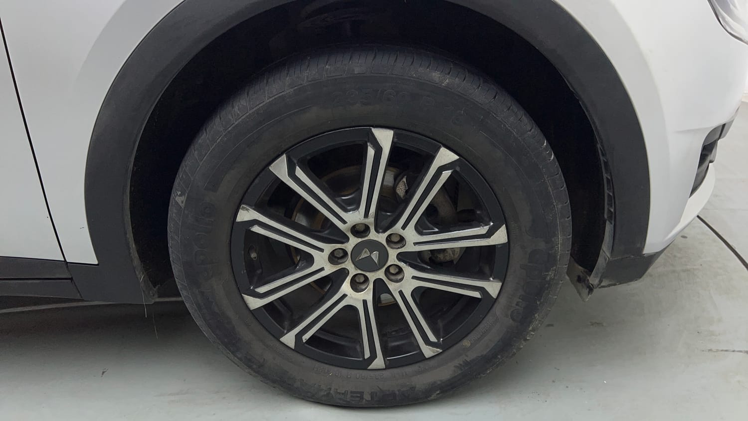 2022 Mahindra XUV700 AX 3 Diesel MT 7 STR-33