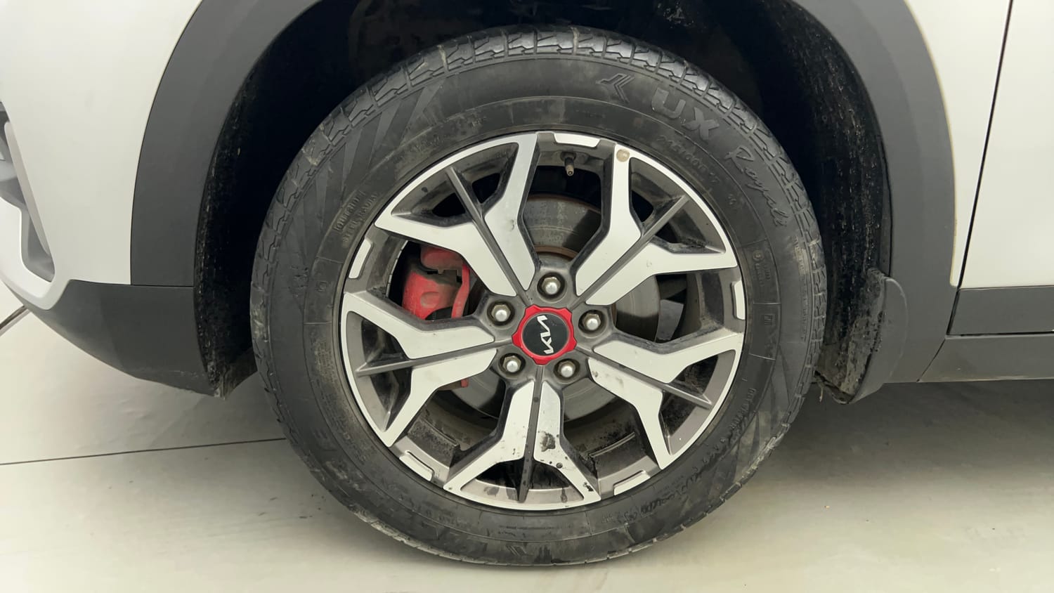Used 2022 Kia Seltos GTX Plus 1.5 Diesel AT Diesel Automatic tyres LEFT FRONT TYRE RIM VIEW