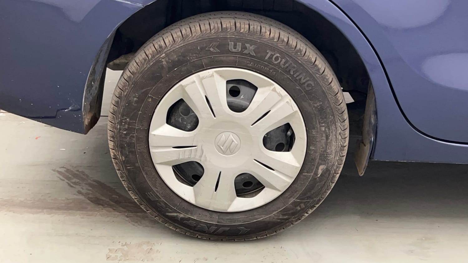 Used 2019 Maruti Suzuki Dzire VXi Petrol Manual tyres RIGHT REAR TYRE RIM VIEW