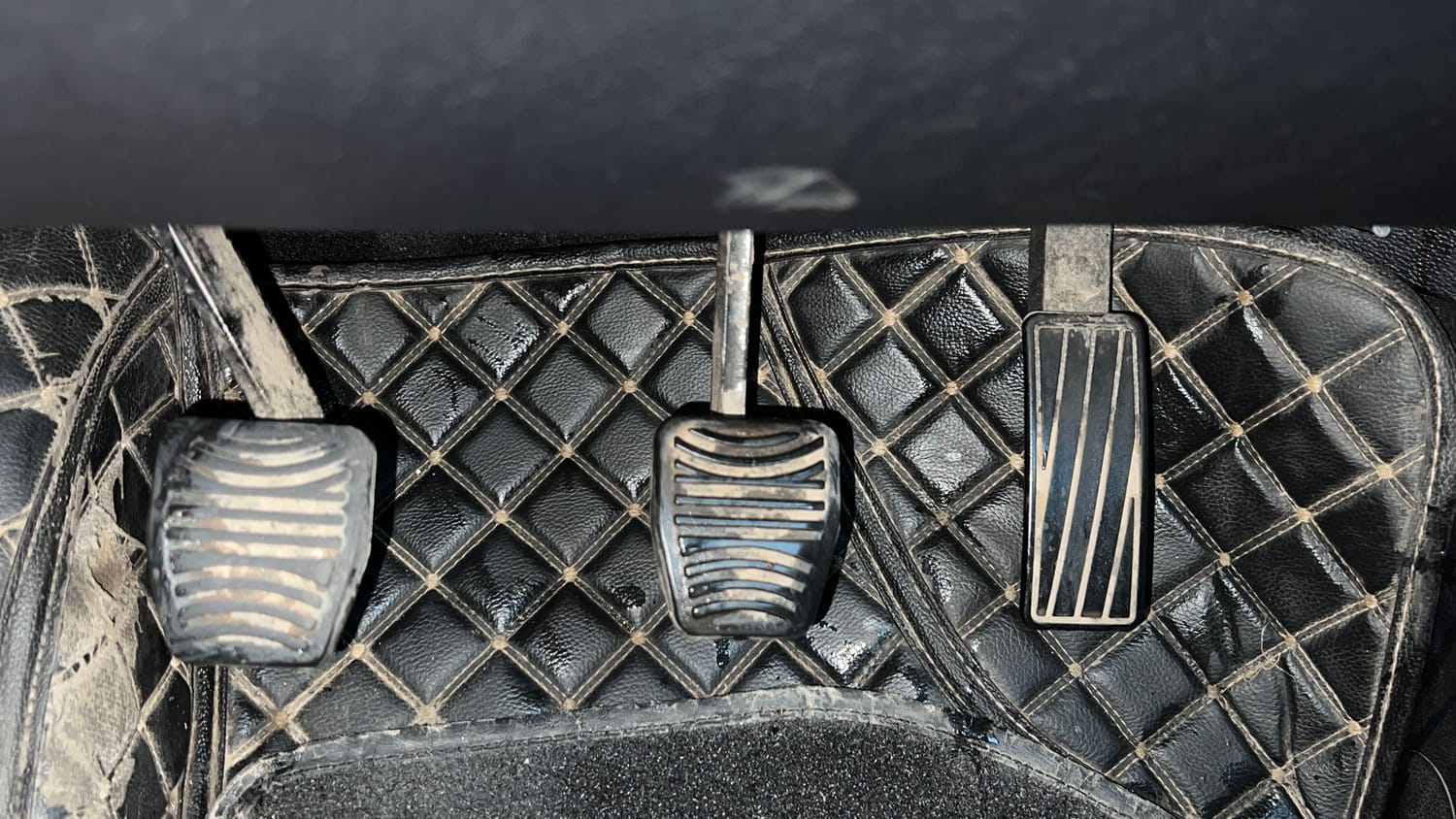 2022 Mahindra XUV700 AX 3 Diesel MT 7 STR-27