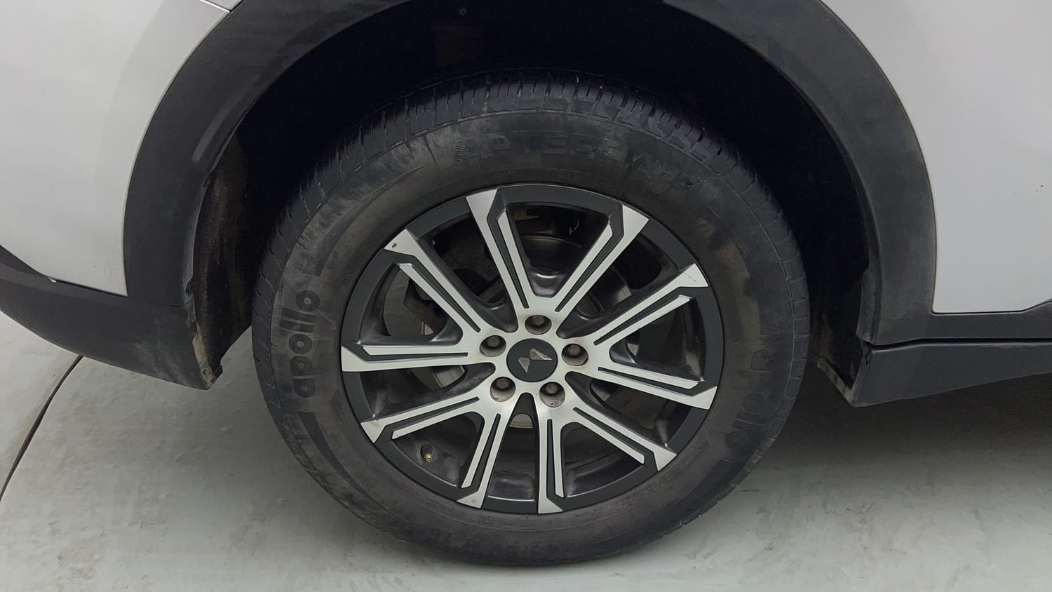 2022 Mahindra XUV700 AX 3 Diesel MT 7 STR-34
