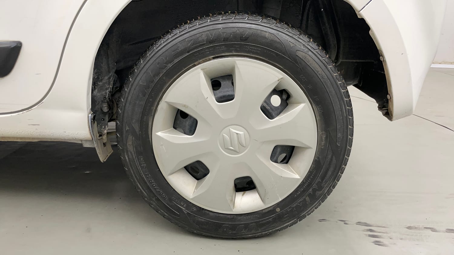 Used 2021 Maruti Suzuki Wagon R 1.0 VXi (O) 1.0 AMT Petrol Automatic tyres LEFT REAR TYRE RIM VIEW