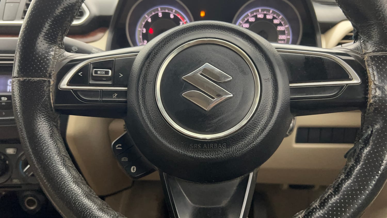 Used 2019 Maruti Suzuki Dzire VXi Petrol Manual top_features Steering mounted controls