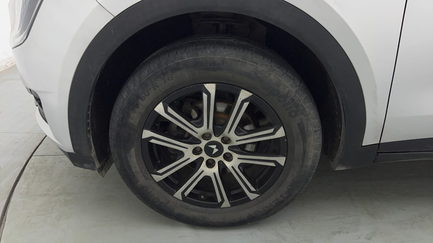2022 Mahindra XUV700 AX 3 Diesel MT 7 STR-35