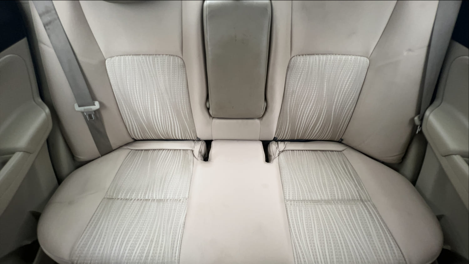 Used 2019 Maruti Suzuki Dzire VXi Petrol Manual interior REAR SEAT CONDITION VIEW