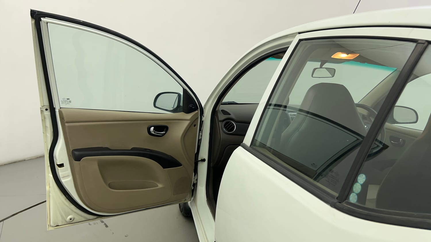 Used 2013 Hyundai i10 Magna 1.1 iRDE2 Petrol Manual interior LEFT FRONT DOOR OPEN VIEW