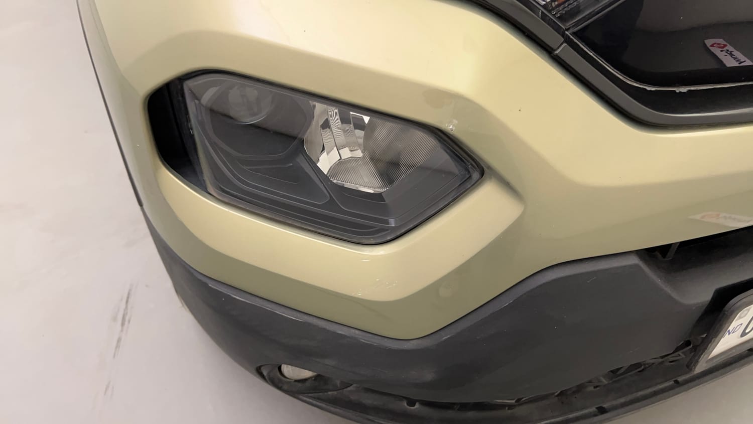 Used 2022 Tata Punch Kaziranga Creative iRA Pack AMT Petrol Automatic dents MINOR SCRATCH