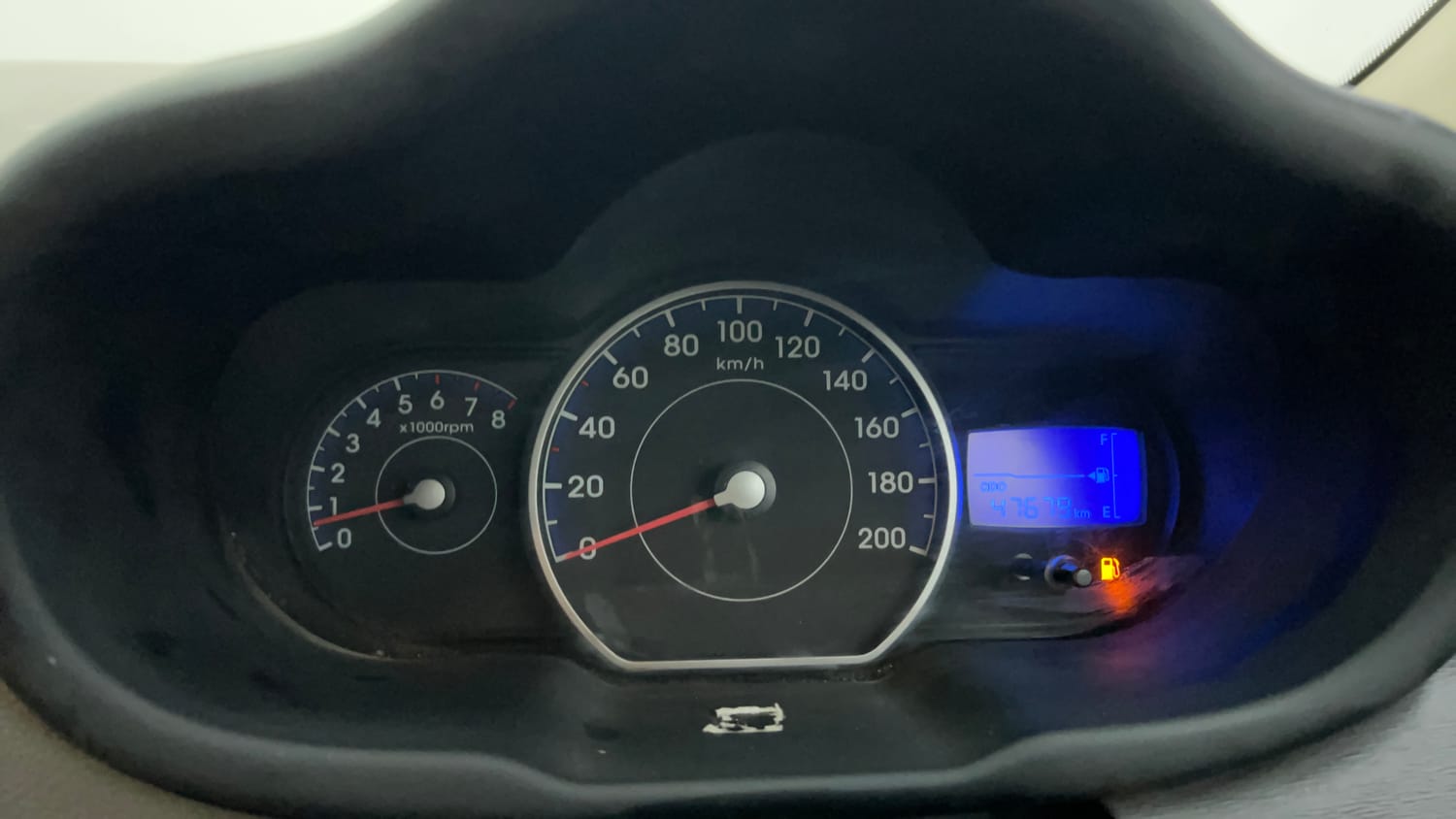 Used 2013 Hyundai i10 Magna 1.1 iRDE2 Petrol Manual interior CLUSTERMETER VIEW