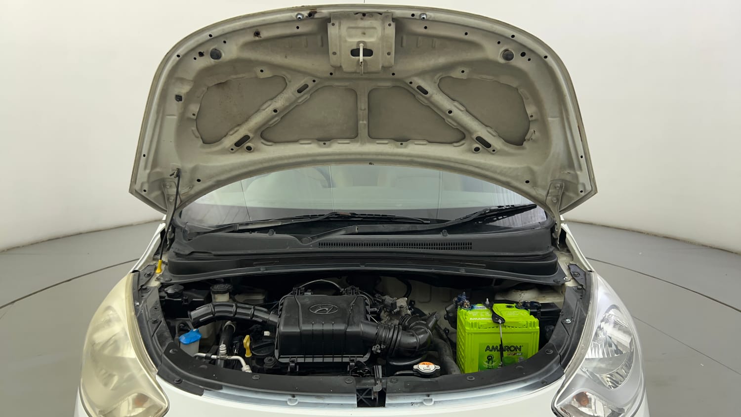 Used 2013 Hyundai i10 Magna 1.1 iRDE2 Petrol Manual engine ENGINE & BONNET OPEN FRONT VIEW
