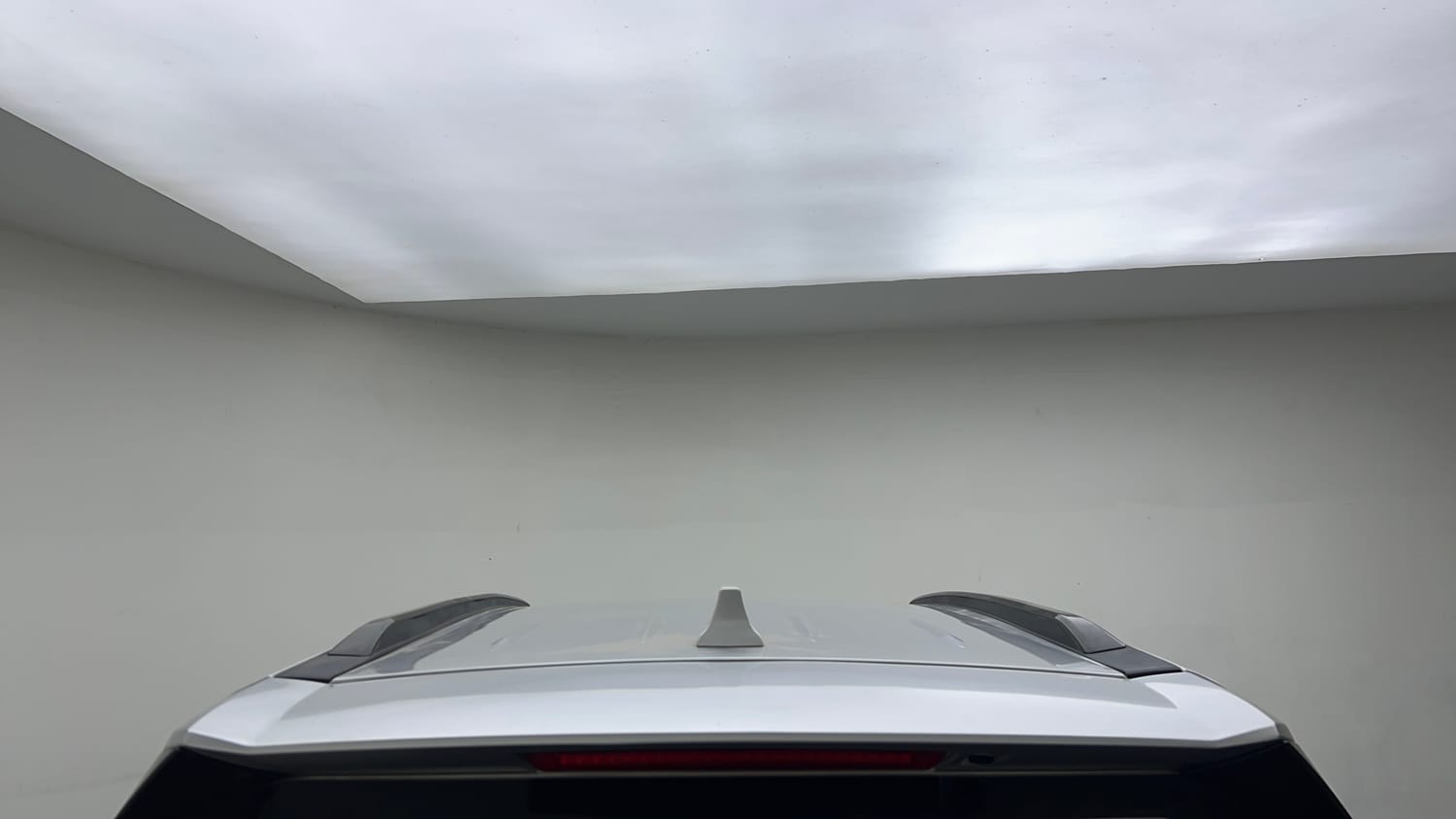 2022 Mahindra XUV700 AX 3 Diesel MT 7 STR-10