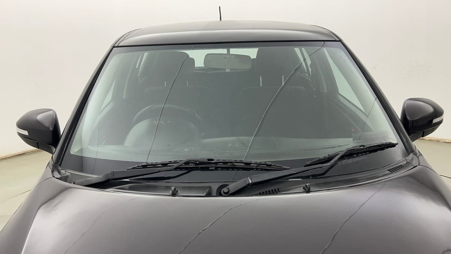 Used 2016 Maruti Suzuki Swift VXi Petrol Manual exterior FRONT WINDSHIELD VIEW