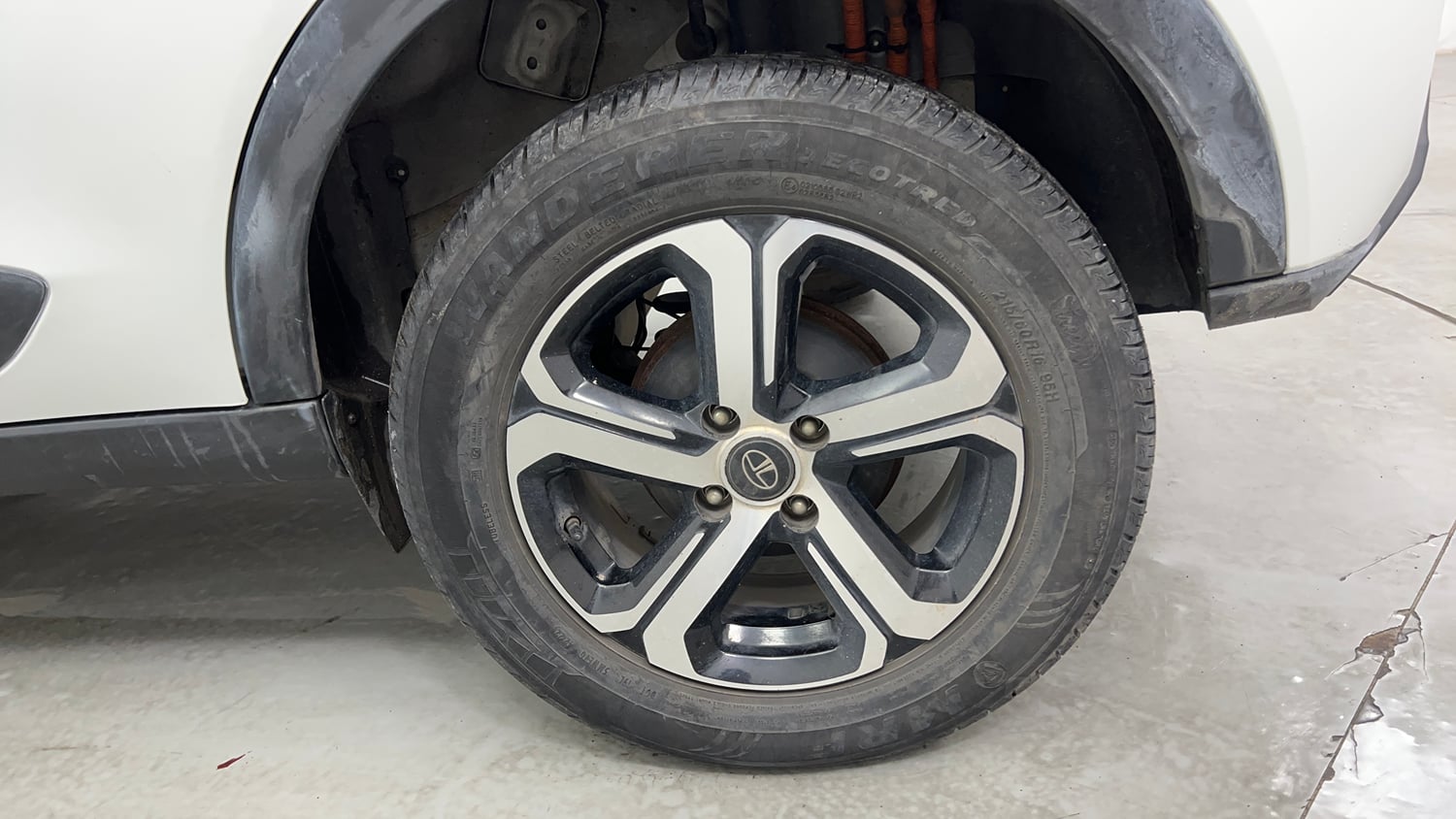Used 2022 Tata Nexon EV XZ Plus Electric Automatic tyres LEFT REAR TYRE RIM VIEW