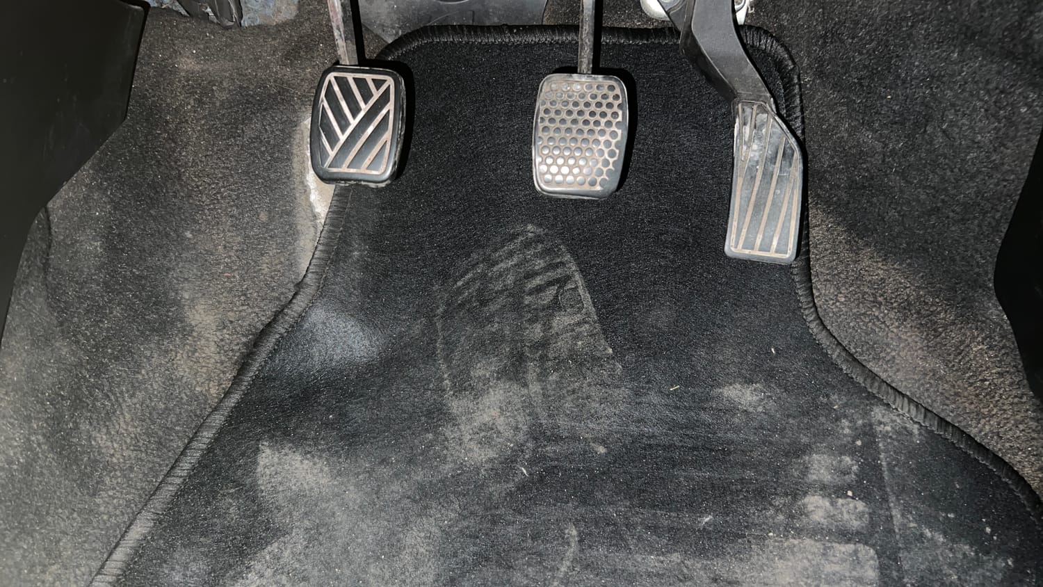 Used 2016 Maruti Suzuki Swift VXi Petrol Manual interior PEDALS VIEW