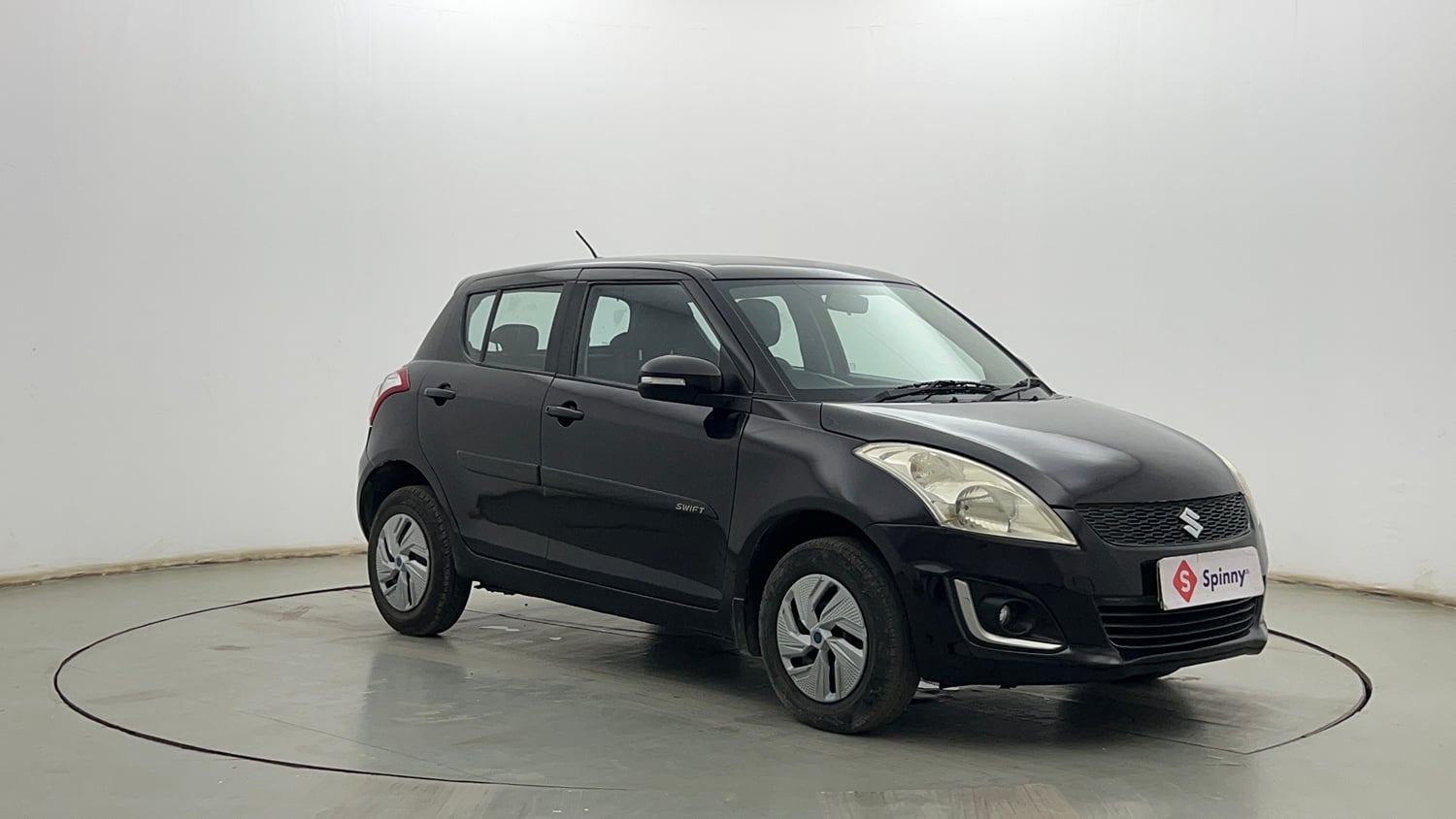 Used 2016 Maruti Suzuki Swift VXi Petrol Manual exterior RIGHT FRONT CORNER VIEW
