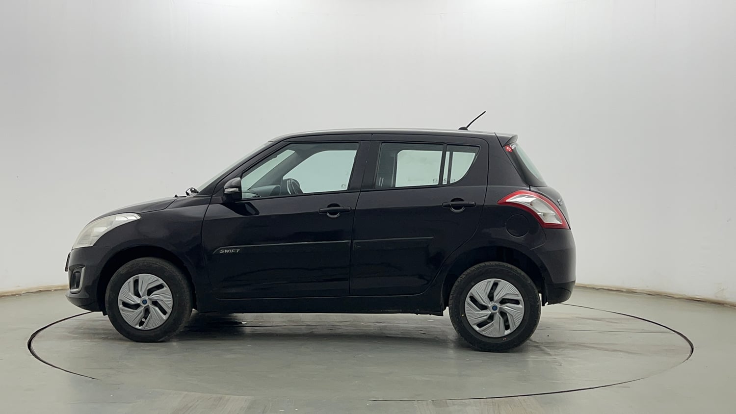 Used 2016 Maruti Suzuki Swift VXi Petrol Manual exterior LEFT SIDE VIEW
