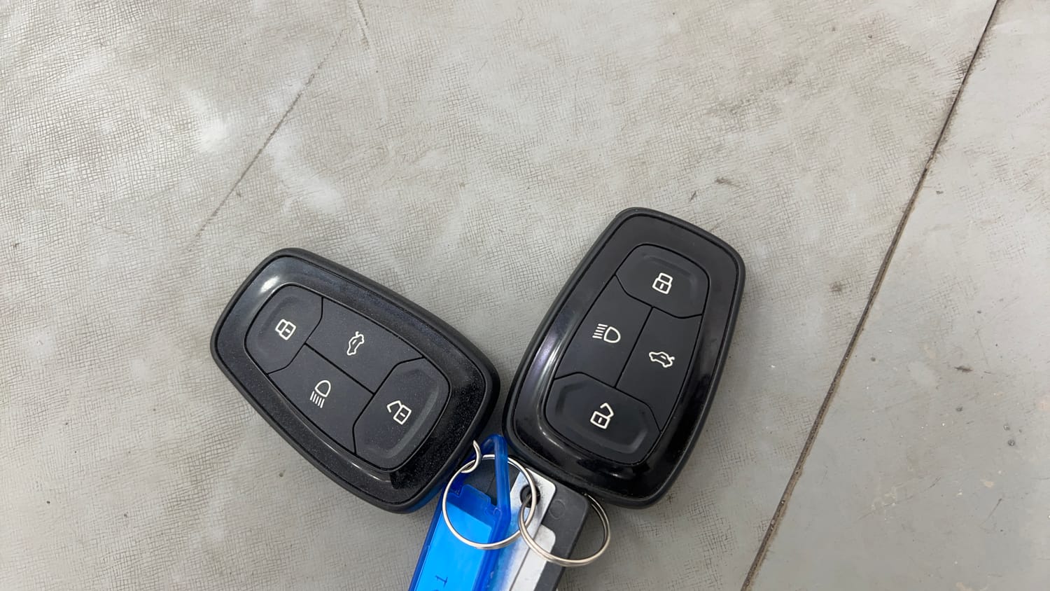 Used 2022 Tata Nexon EV XZ Plus Electric Automatic extra CAR KEY VIEW