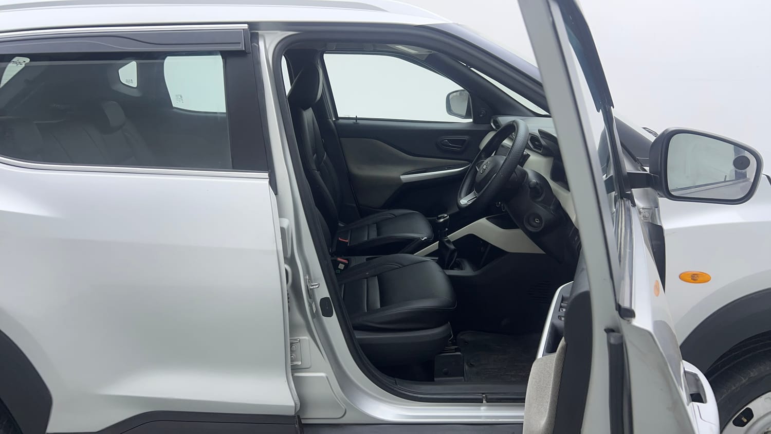 2022 Nissan Magnite XE-17