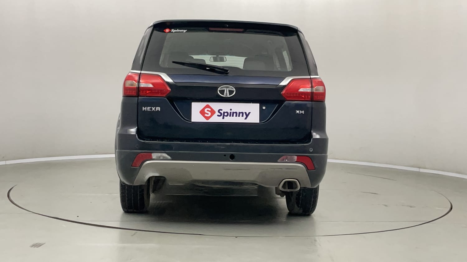 Used 2018 Tata Hexa XM 4x2 7 STR Diesel Manual exterior BACK VIEW