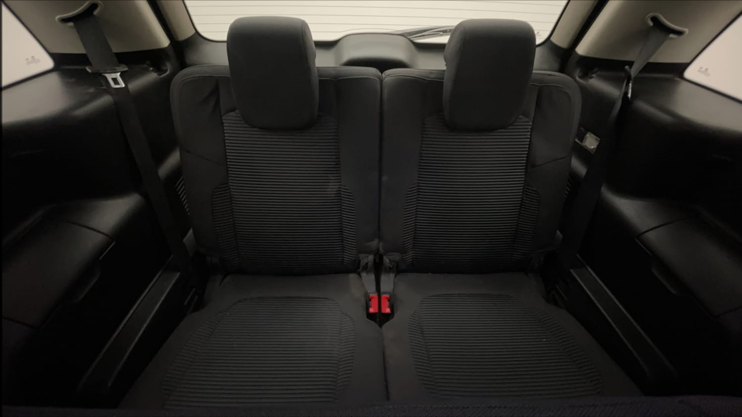 Used 2018 Tata Hexa XM 4x2 7 STR Diesel Manual interior THIRD ROW SEAT