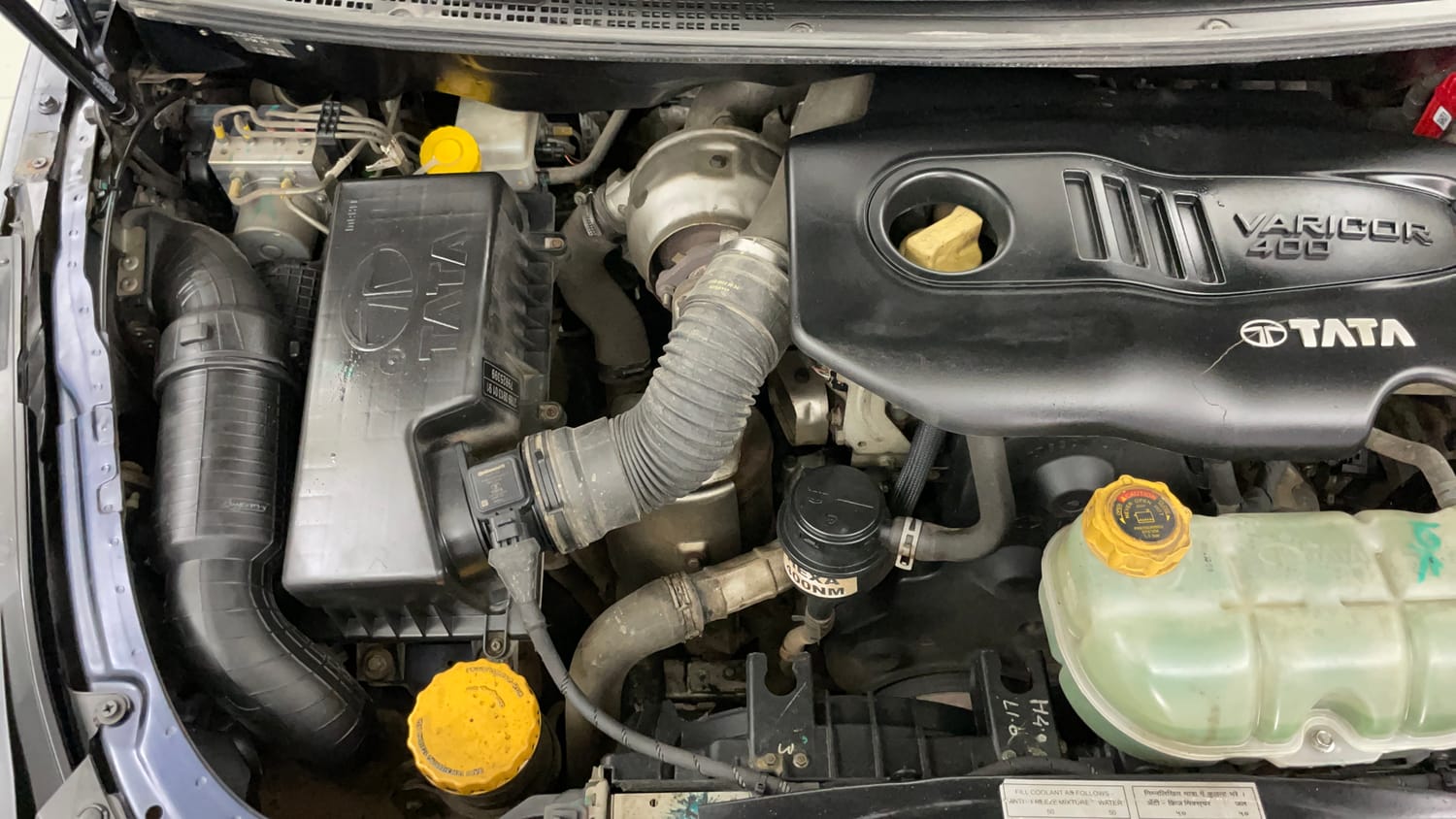 Used 2018 Tata Hexa XM 4x2 7 STR Diesel Manual engine ENGINE RIGHT SIDE VIEW