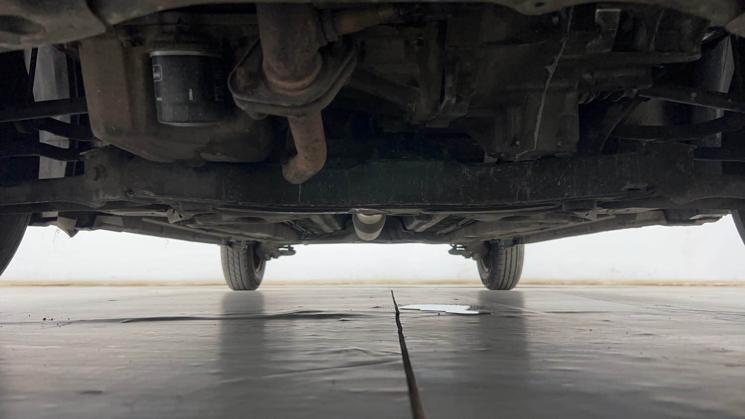 Used 2016 Maruti Suzuki Swift VXi Petrol Manual extra FRONT LEFT UNDERBODY VIEW
