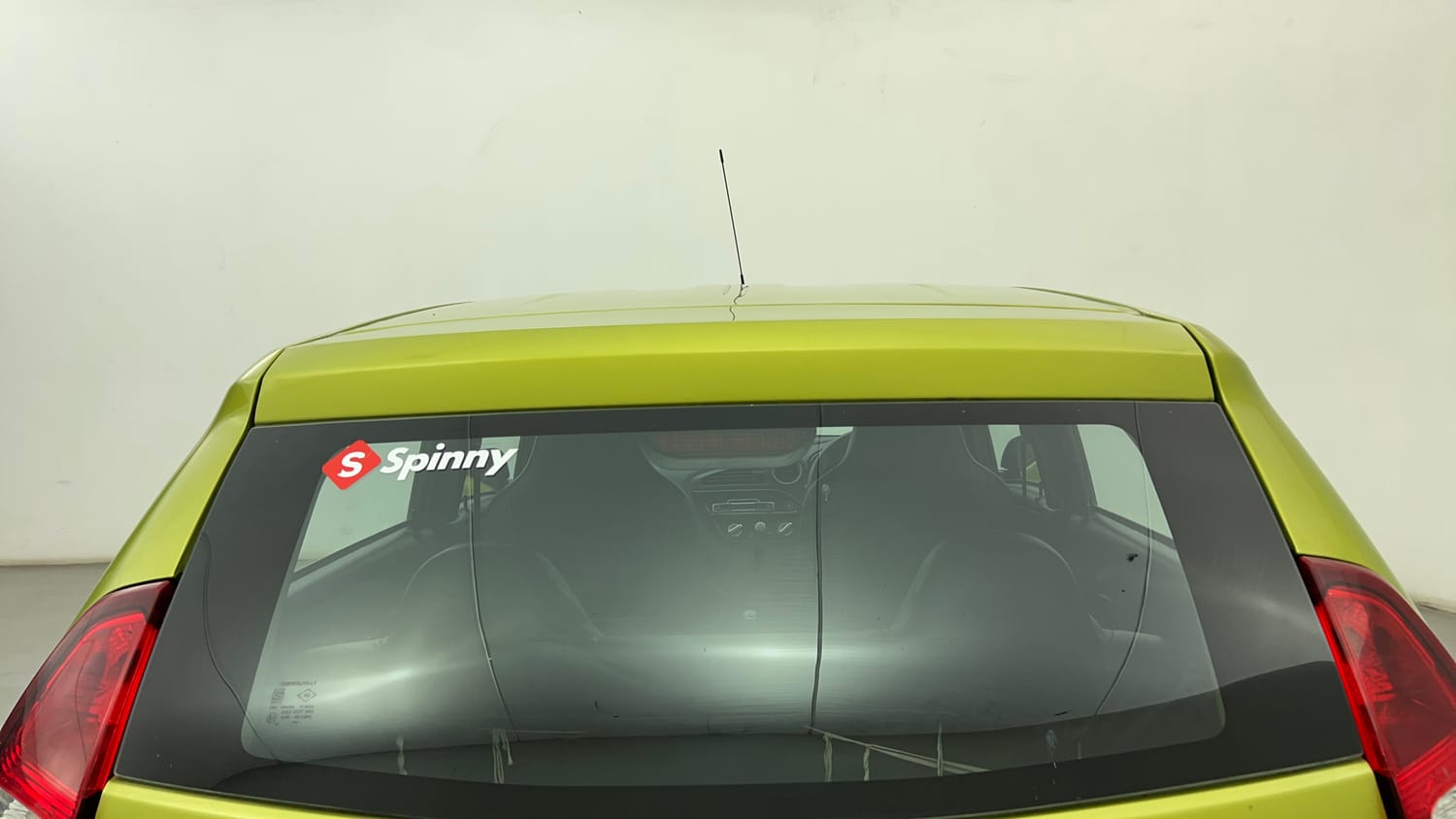 Used 2017 Datsun Redi-GO S 1.0 Petrol Manual exterior BACK WINDSHIELD VIEW
